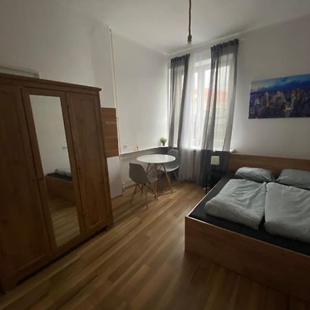 Classy Rooms In Old Town Краков Экстерьер фото